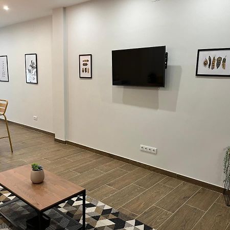 Acogedor Apartamento En La Buhaira Seville Exterior photo